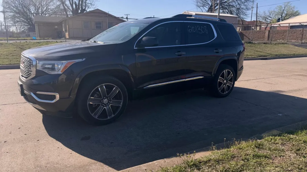 2018 Jeep Renegade - ZACCJADBXJPH06108 - Image #2